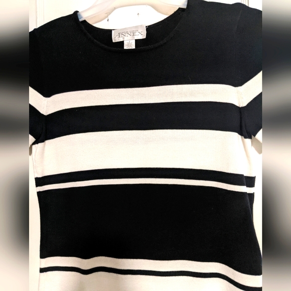 Casual Corner ANNEX Women's Striped Knit Top - Picture 4 of 6